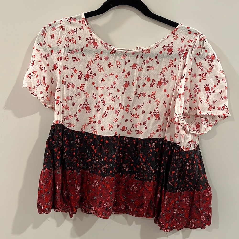 Jun and Ivy Floral Top